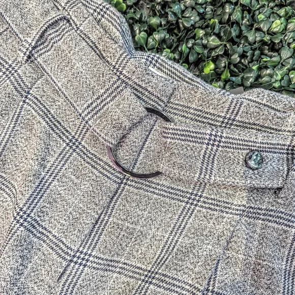 Topshop Black Ribbed Zip Top with Gray Plaid Ankle Pants - Picture 4 of 4